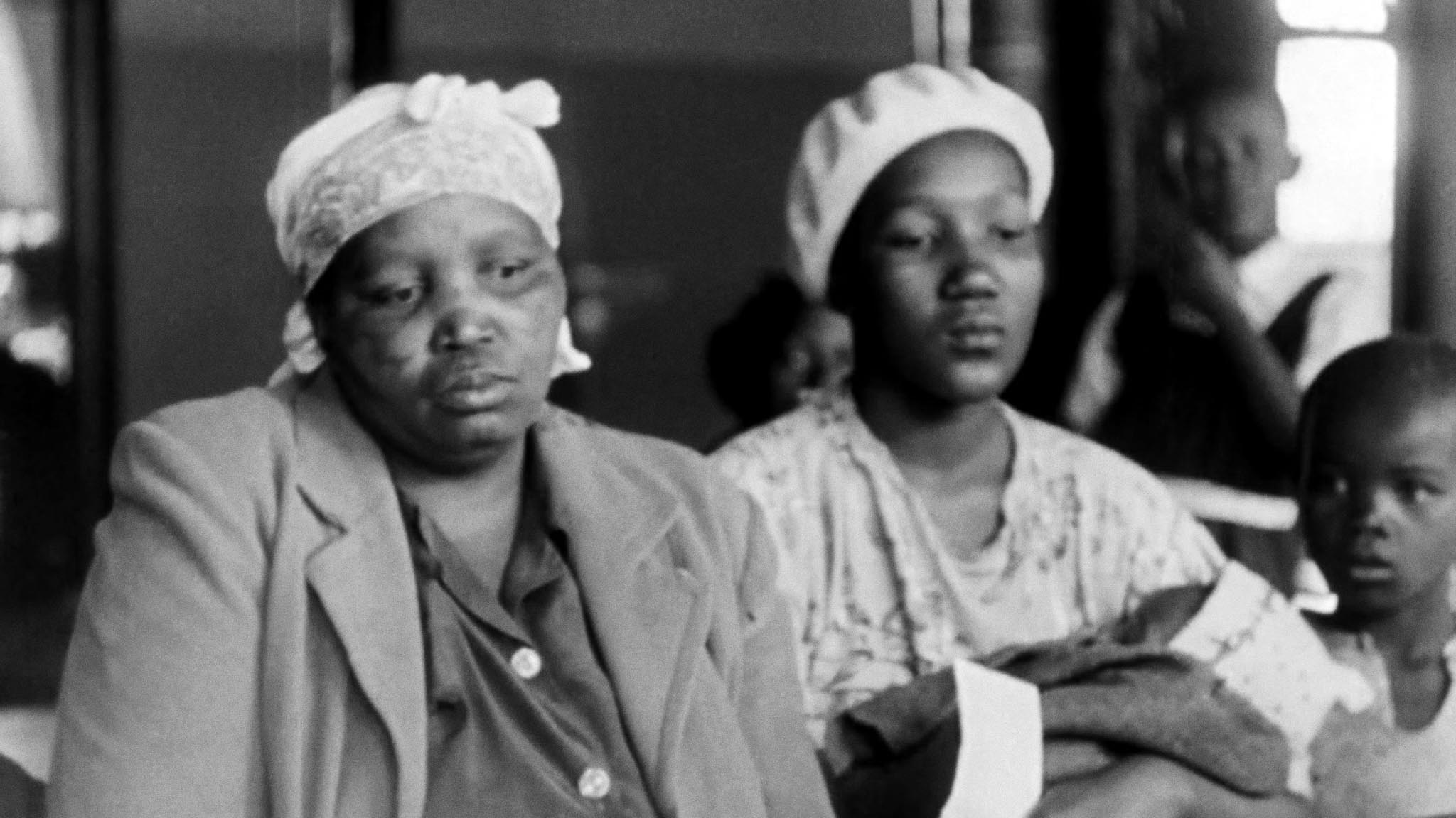 Image représentant la ressource: Black and White in South Africa