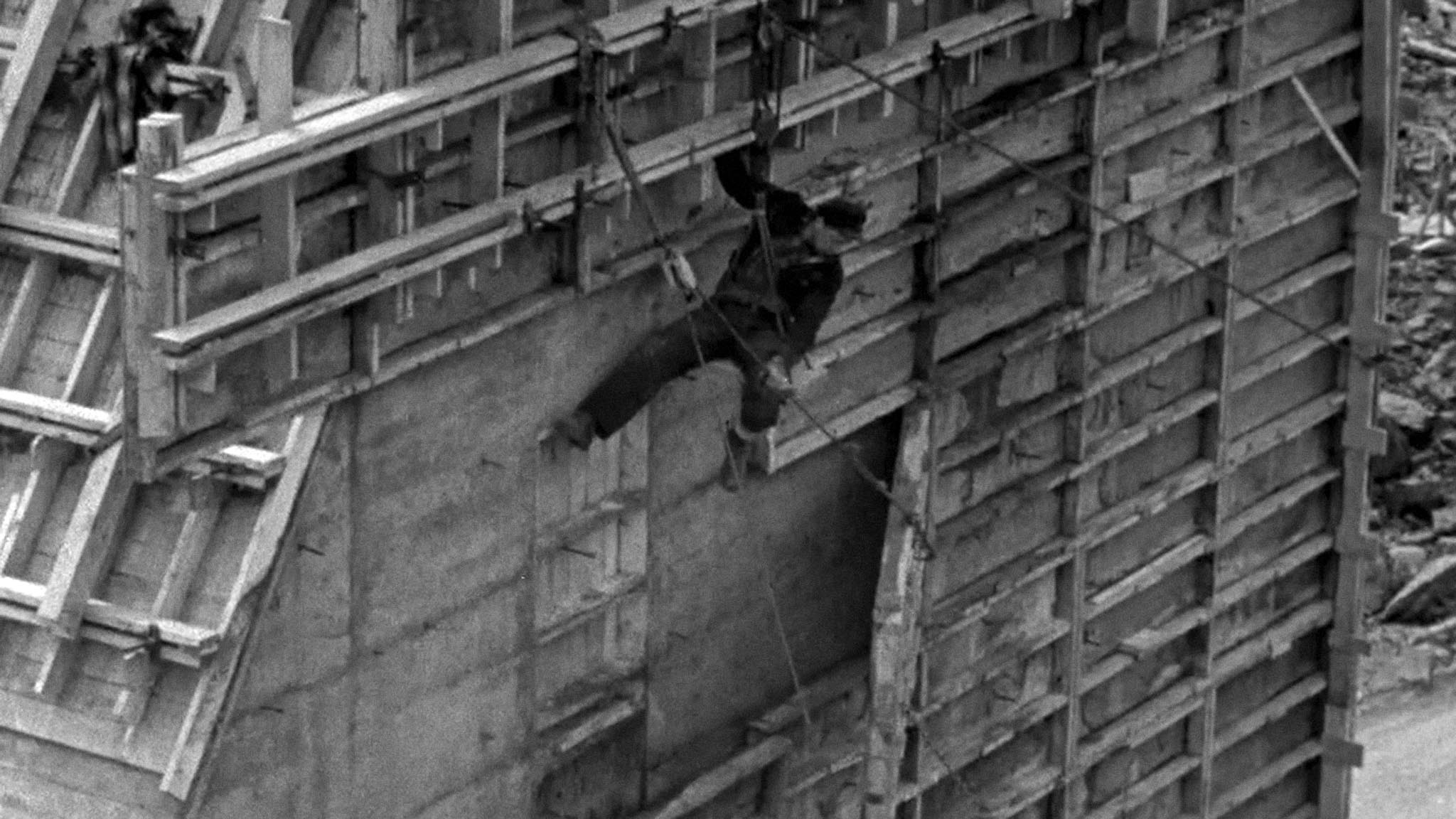 Image représentant la ressource: Eye Witness No. 15