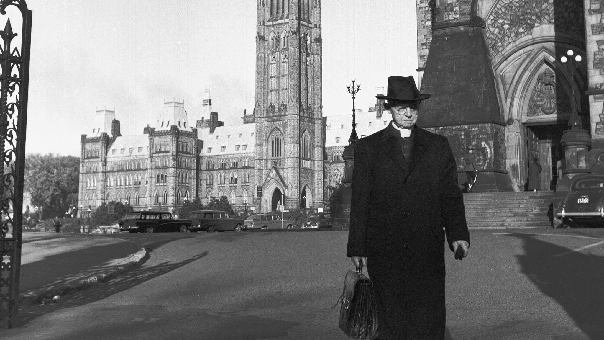 Image représentant la ressource: Le Chanoine Lionel Groulx, historien