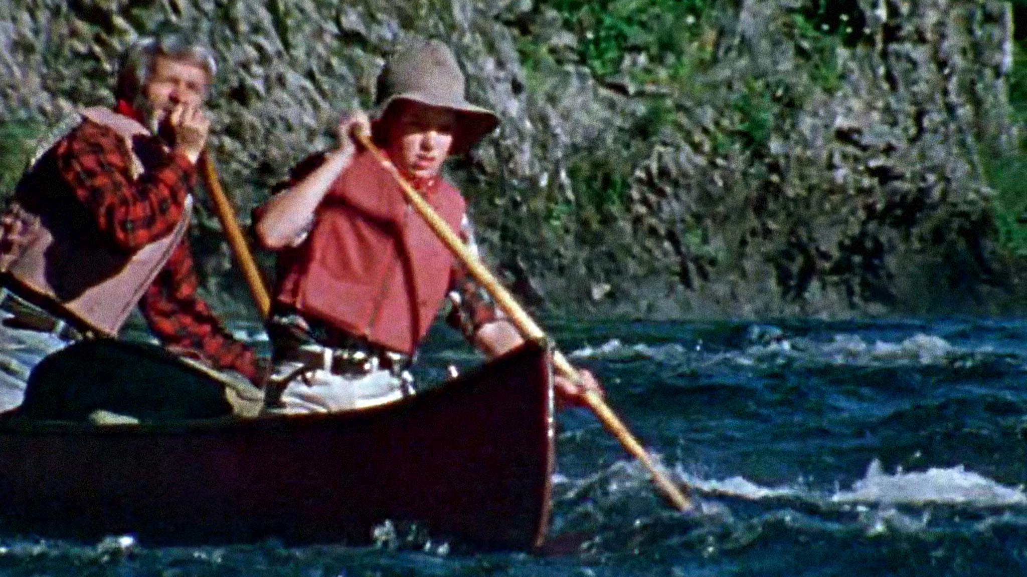 Image représentant la ressource: L'aviron qui nous mène - Double en eaux vives