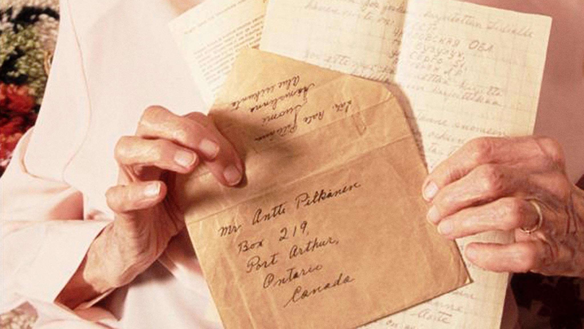 Image représentant la ressource: Letters from Karelia