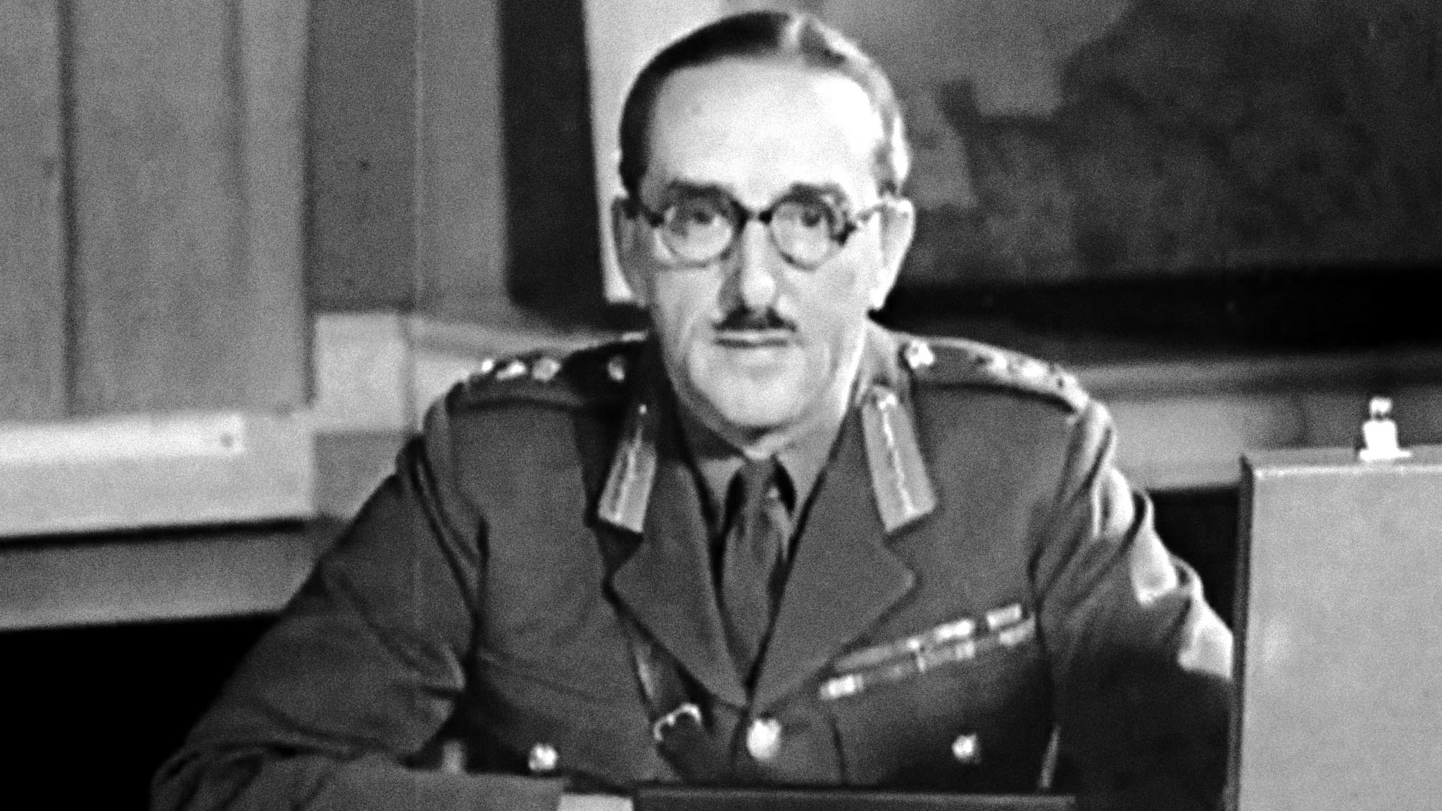 Image représentant la ressource: Le Canada en guerre (8e partie) - Visiter l'Italie